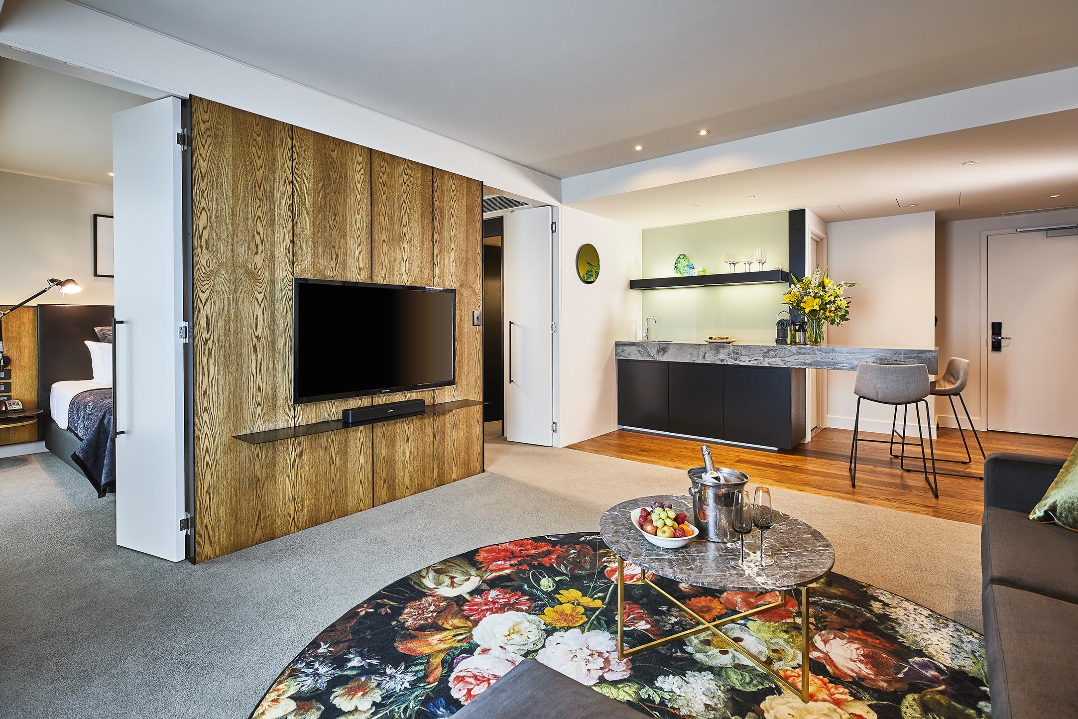 The Grand By Skycity Auckland Exterior photo A suite at the hotel