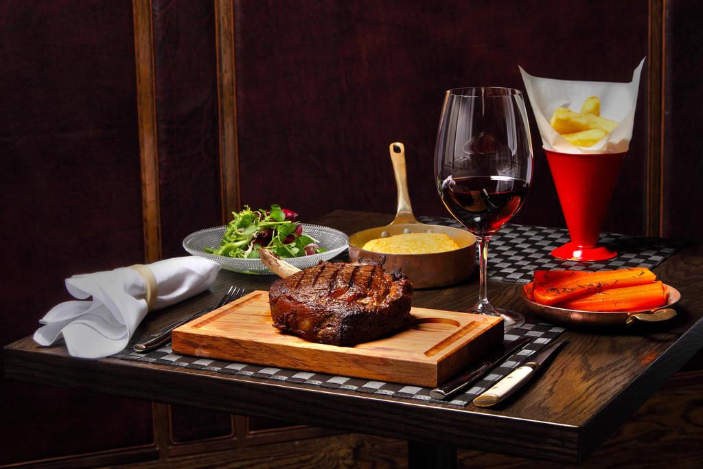 The Grand By Skycity Auckland Exterior photo A steak and wine dinner