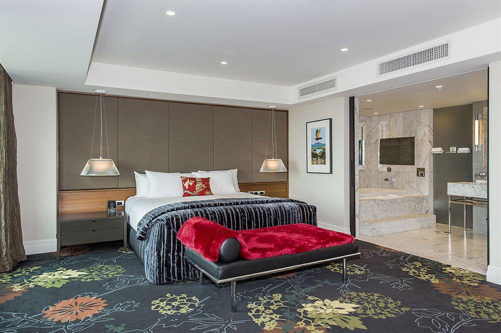 The Grand By Skycity Auckland Room photo A suite at the hotel
